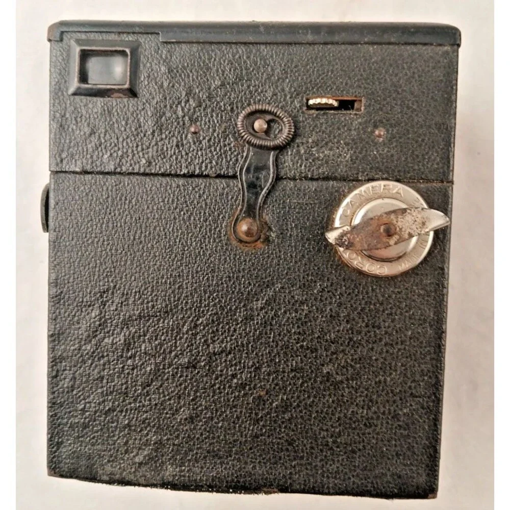 VINTAGE FRENCH CORONET 'LE POLO' 120 ROLL FILM BOX CAMERA W/ Case